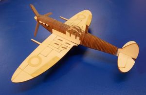 Dřevěné 3D puzzle - letadlo Spitfire