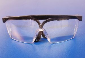 Ochranné brýle černé -nastavitelná délka