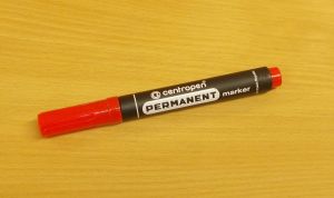 Popisovač, centropen permanent maker, fix, hrot 2,5mm, červený